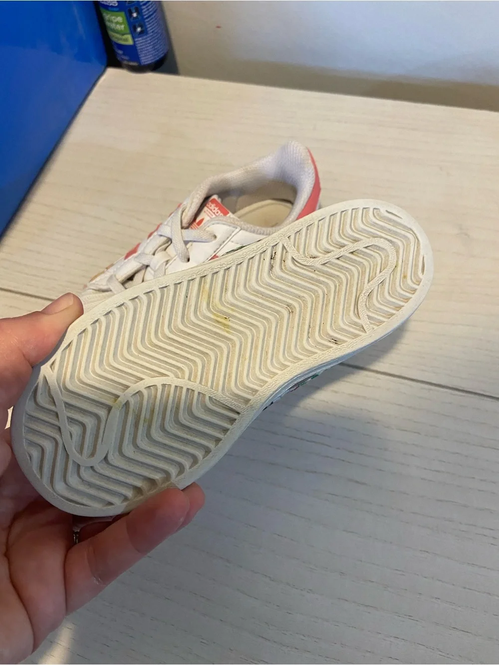 adidas Kids White and Pink Three-Stripe Sneakers - Picture 4 of 6